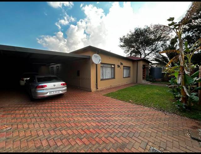 4 BEDROOM HOUSE FOR SALE IN BRENTHURST